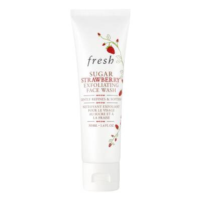Fresh Sugar Strawberry Exfoliating Face Wash 50ml (2)