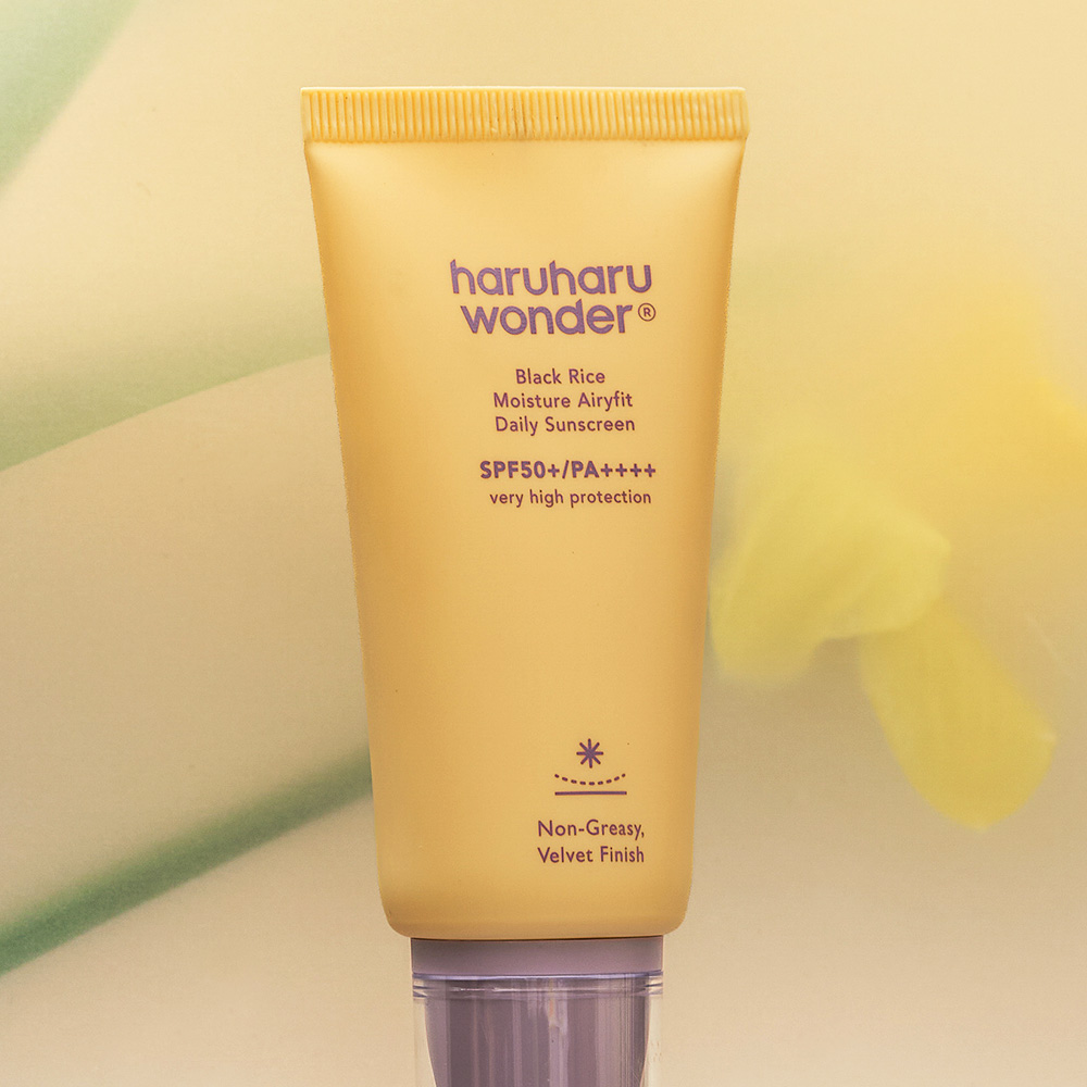haruharu wonder Black Rice Moisture Airyfit Sunscreen SPF50+ 50ml (2)