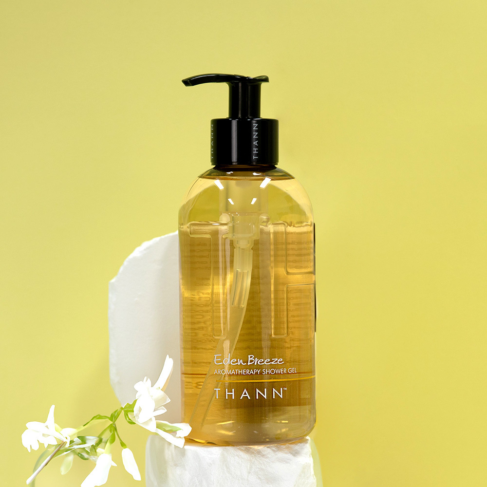 THANN Aromatic Wood Aromatherapy Shower Gel 320ml
