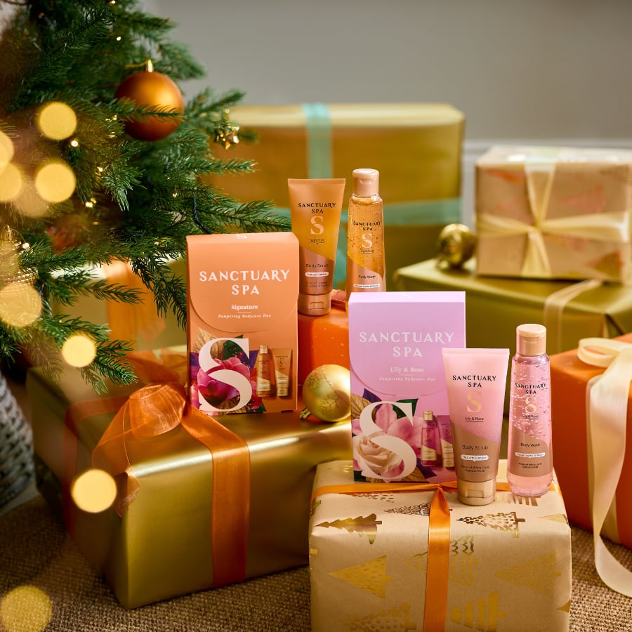 Sanctuary Spa Signature Pampering Bodycare Duo (11)