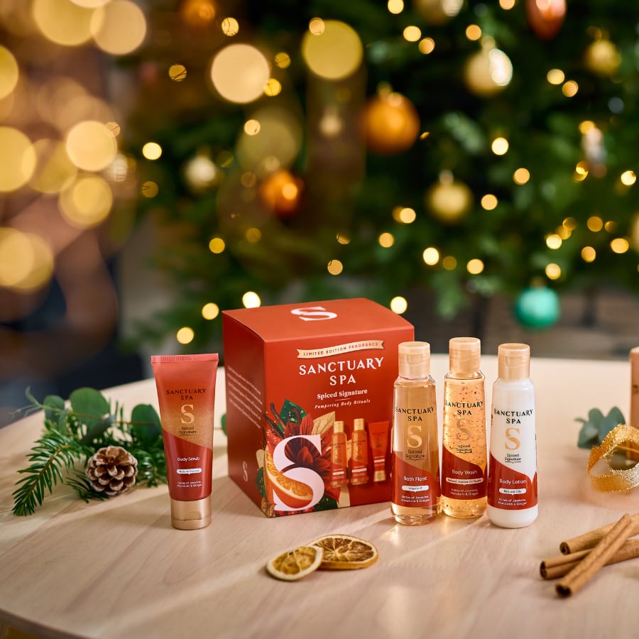 Sanctuary Spa Signature Pampering Bodycare Duo (12)